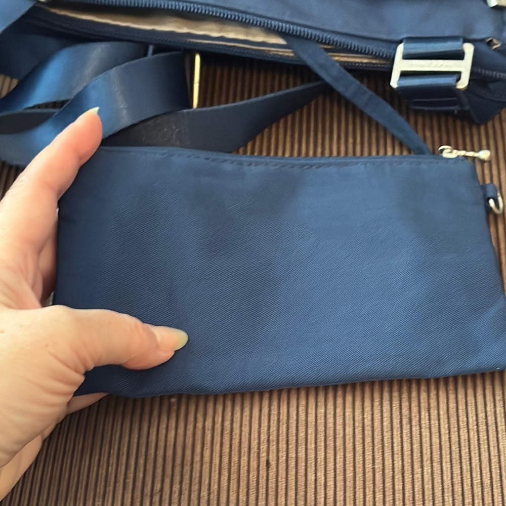 Baggallini Blue Crossbody Bag - Picture 8 of 15